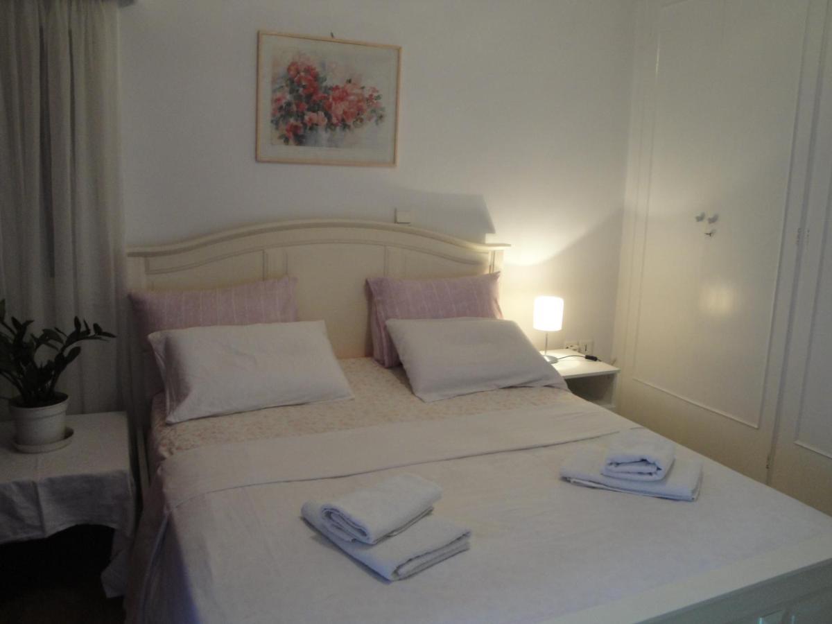 Flor De Mayo,Apt In Alimos Near The Sea Athen Eksteriør billede